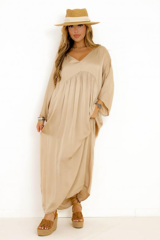 Robe Col V Coupe Large Beige  Ref : 157-2